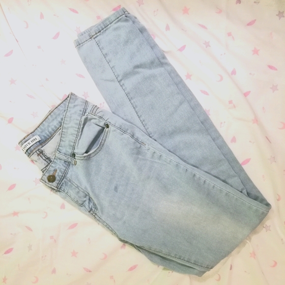FREE Size 26 I Love H81 Skinny Jeans - Picture 1 of 8